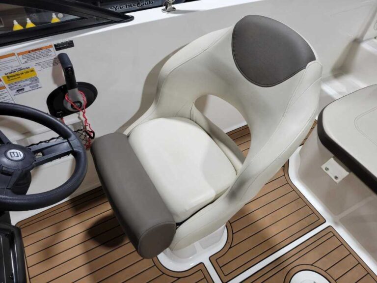 2018 Bayliner VR5 US-BLBX2258I718 [photo 33]